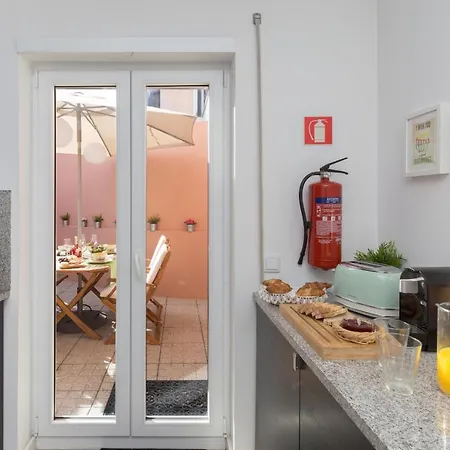 Alves Da Veiga Apartments Porto Exterior photo
